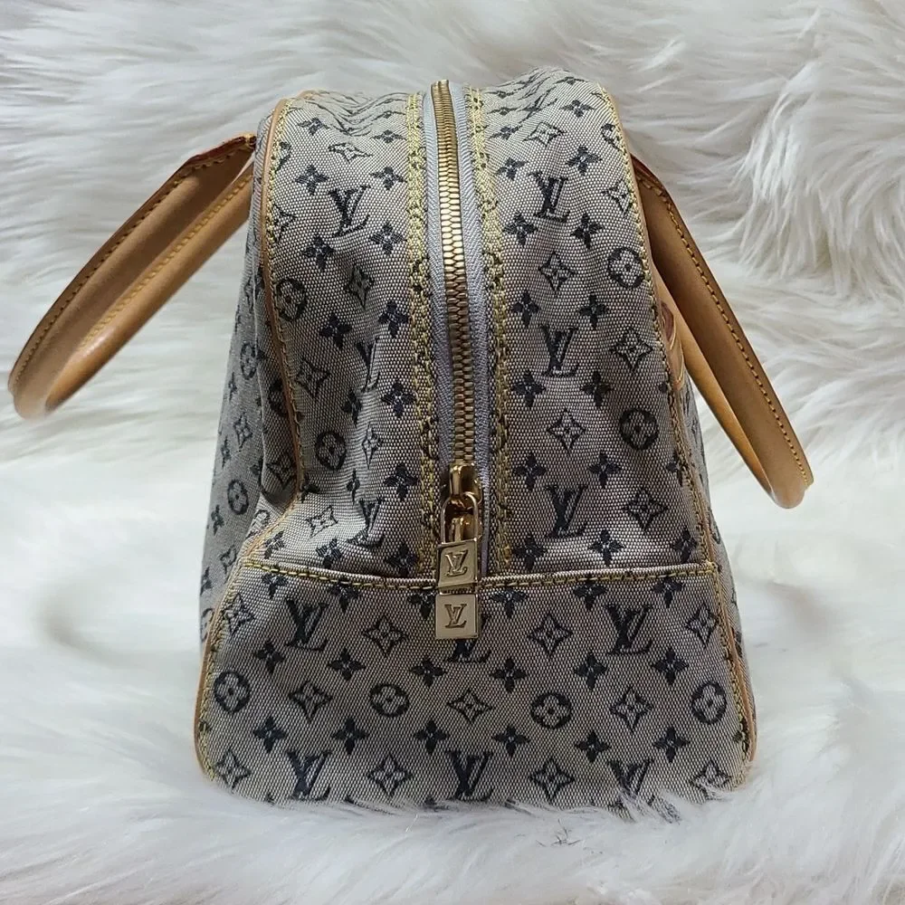 💯 Authentic Louis Vuitton Mini Lin Handbag🍀